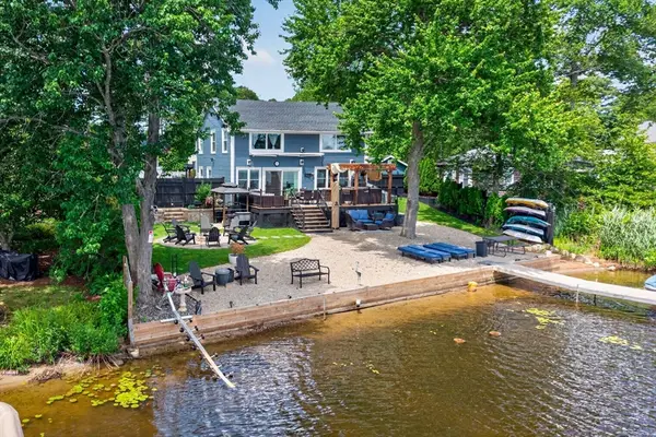 77 Furnace Ln, Pembroke, MA 02359
