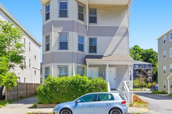 19-21 Henchman Street, Worcester, MA 01605