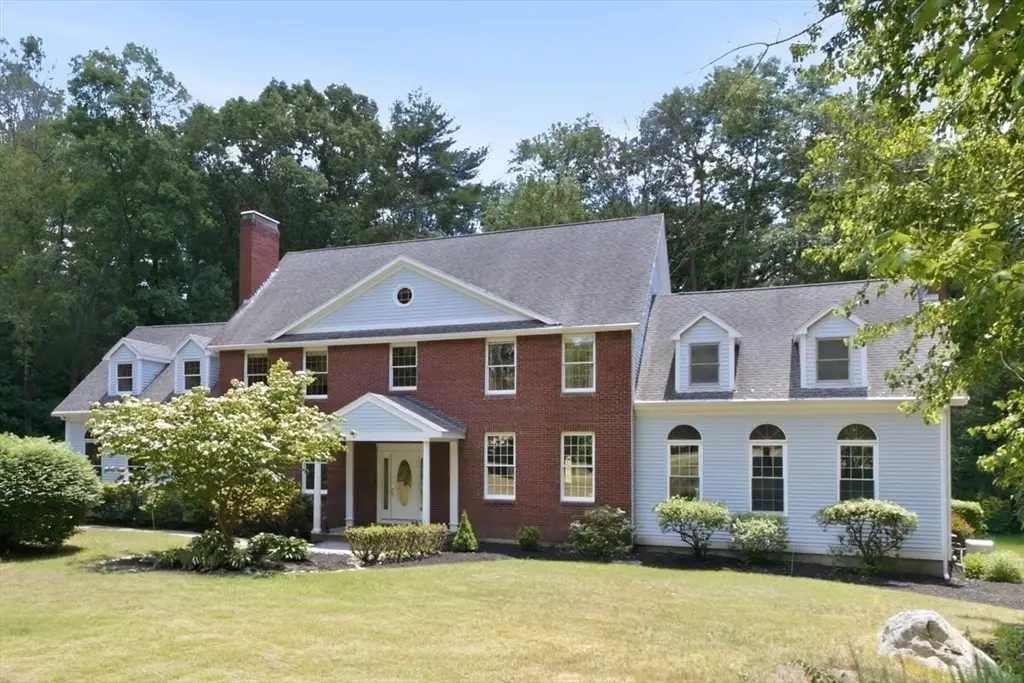 3 Windsor Drive, Foxboro, MA 02035 - #1