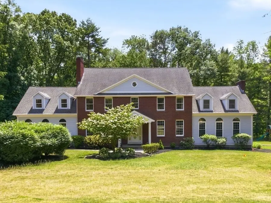 3 Windsor Drive, Foxboro, MA 02035 - #3