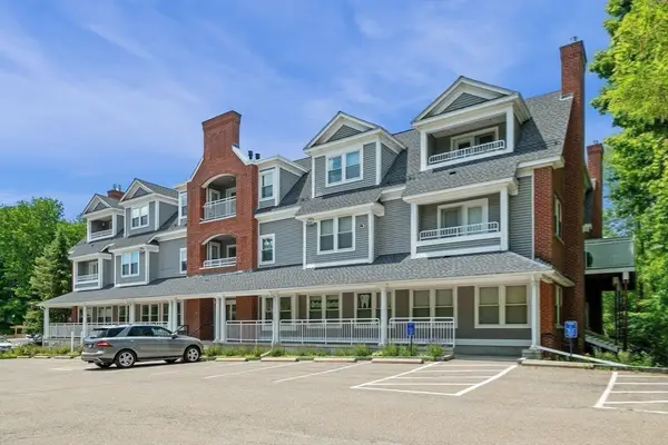 1732 Main Street #205, Concord, MA 01742