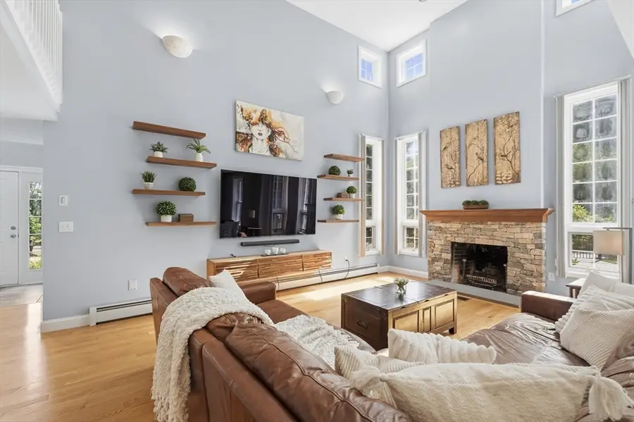 571 Linden St, Boylston, MA 01505 - #2