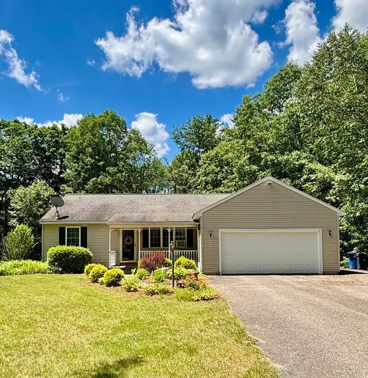 86 Chicopee Dr, Hubbardston, MA 01452 - #1