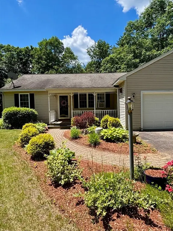 86 Chicopee Dr, Hubbardston, MA 01452 - #2