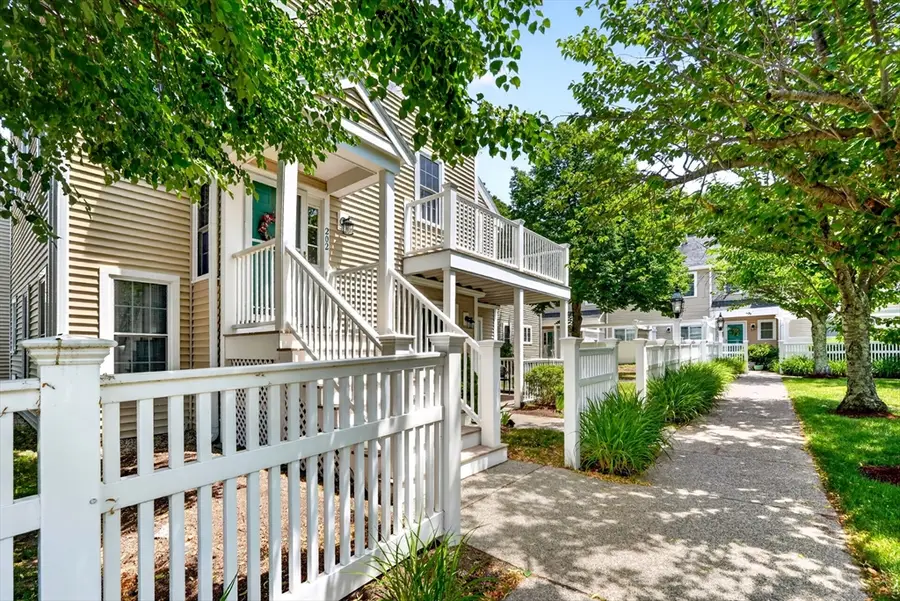 202 Allerton Commons Lane #202, Braintree, MA 02184 - #2