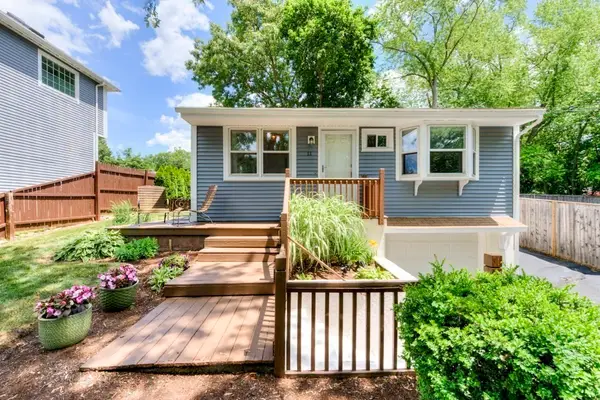 11 Liberty Dr, Shrewsbury, MA 01545