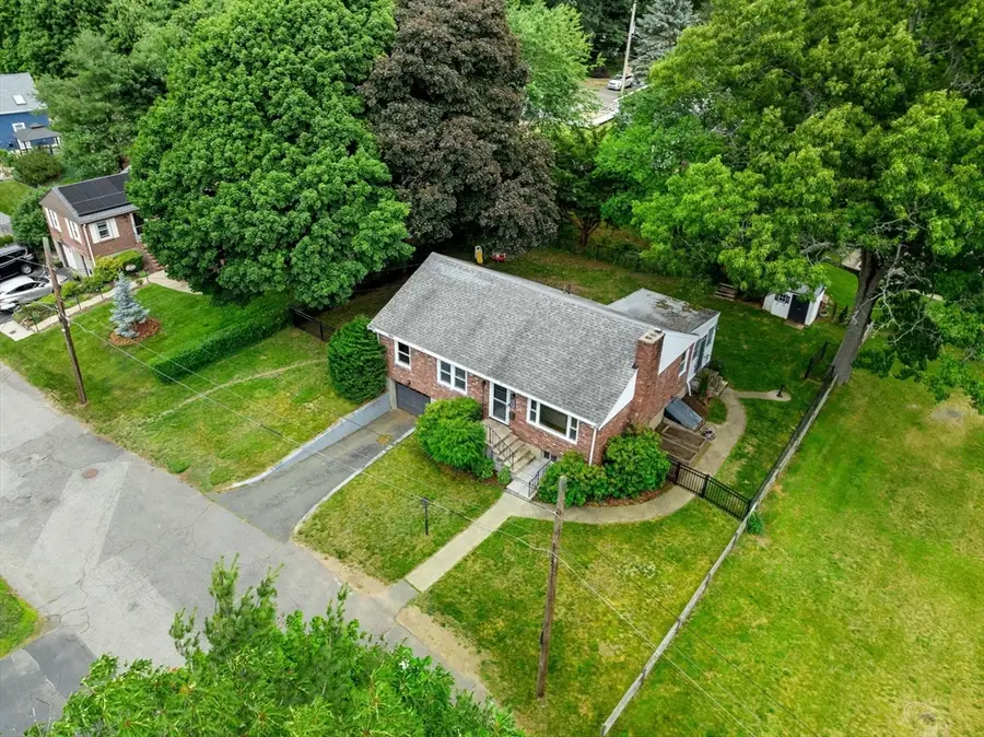 25 Fellsmere Ave, Wakefield, MA 01880 - #2