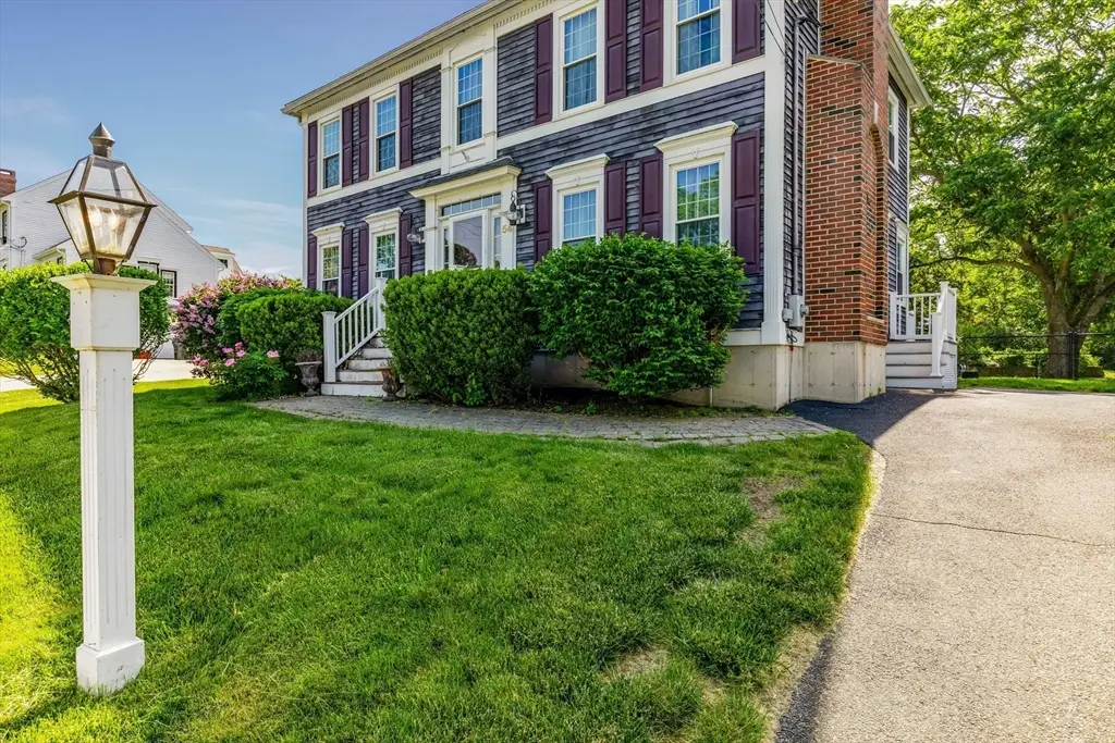 54 Old Merrill St, Amesbury, MA 01913 - #1