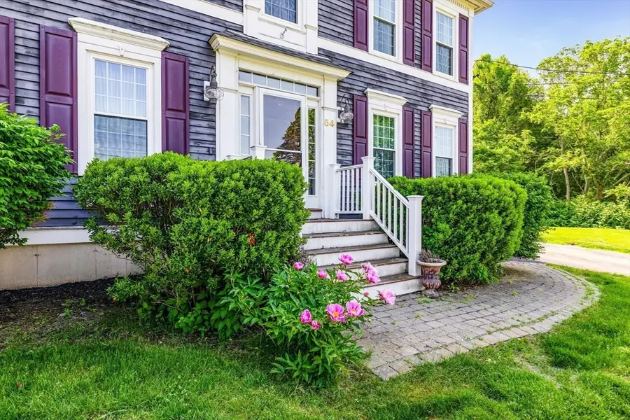 54 Old Merrill St, Amesbury, MA 01913 - #2