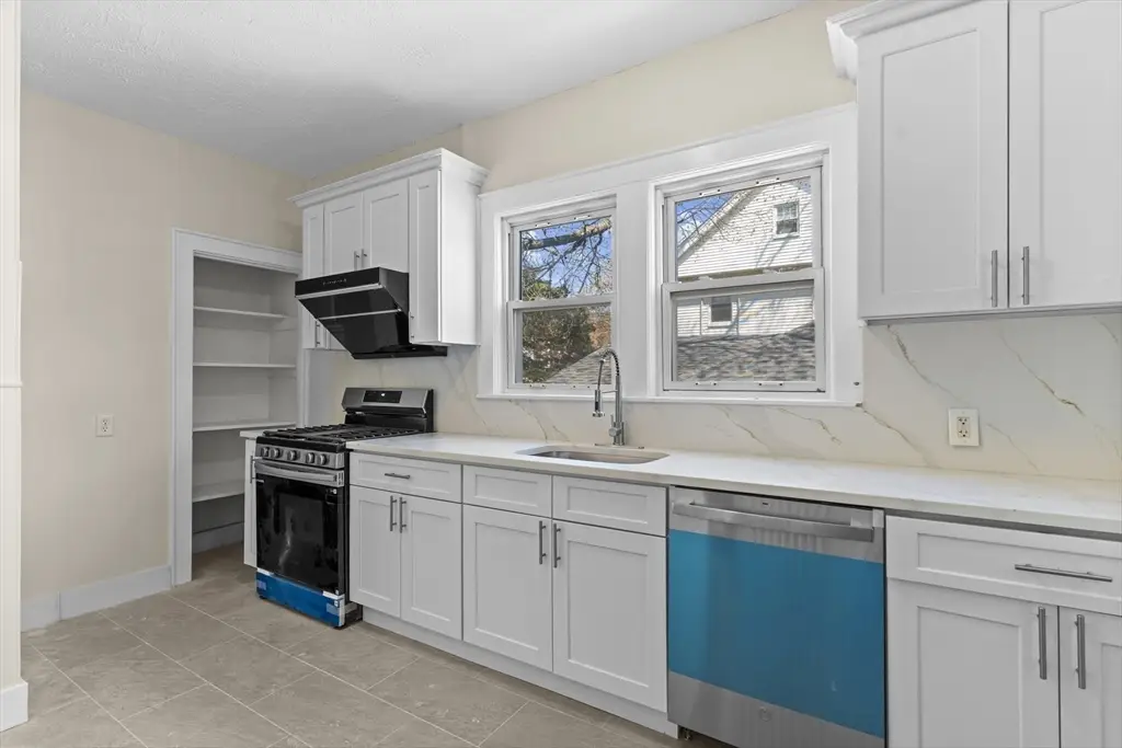 113 Elm Ave, Quincy, MA 02170 - #1
