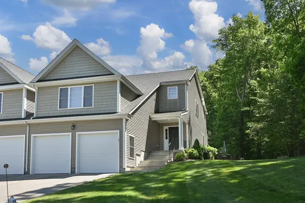 51 Luka Dr #51, Grafton, MA 01519