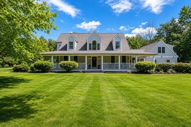 227 Eight Lots Rd, Sutton, MA 01590 - #1