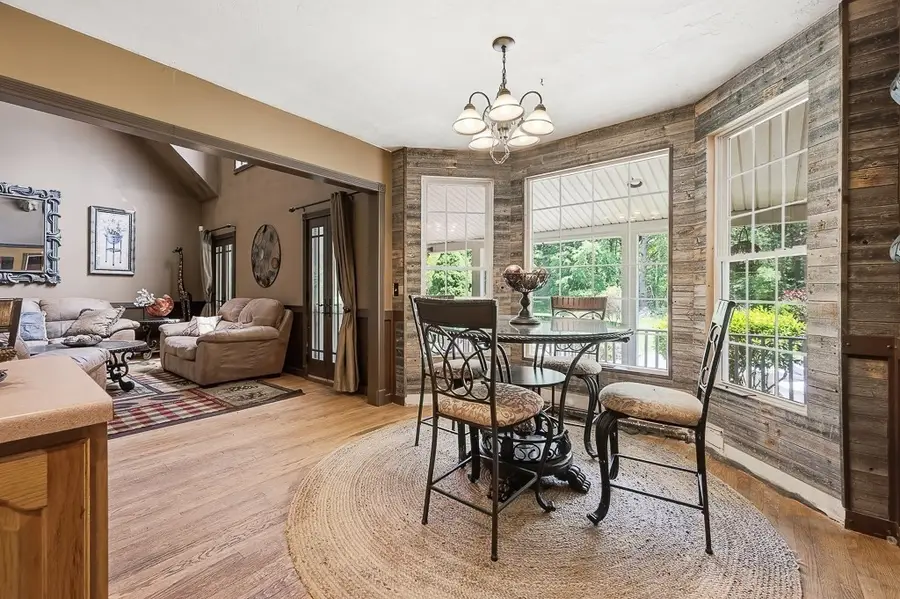 227 Eight Lots Rd, Sutton, MA 01590 - #3