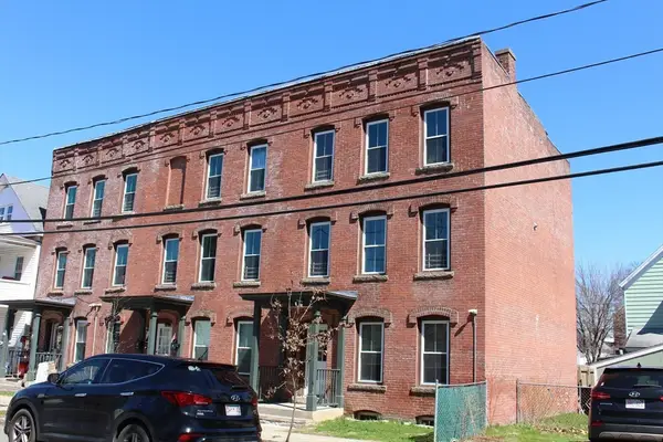 85-89 Fifth St, Montague, MA 01376