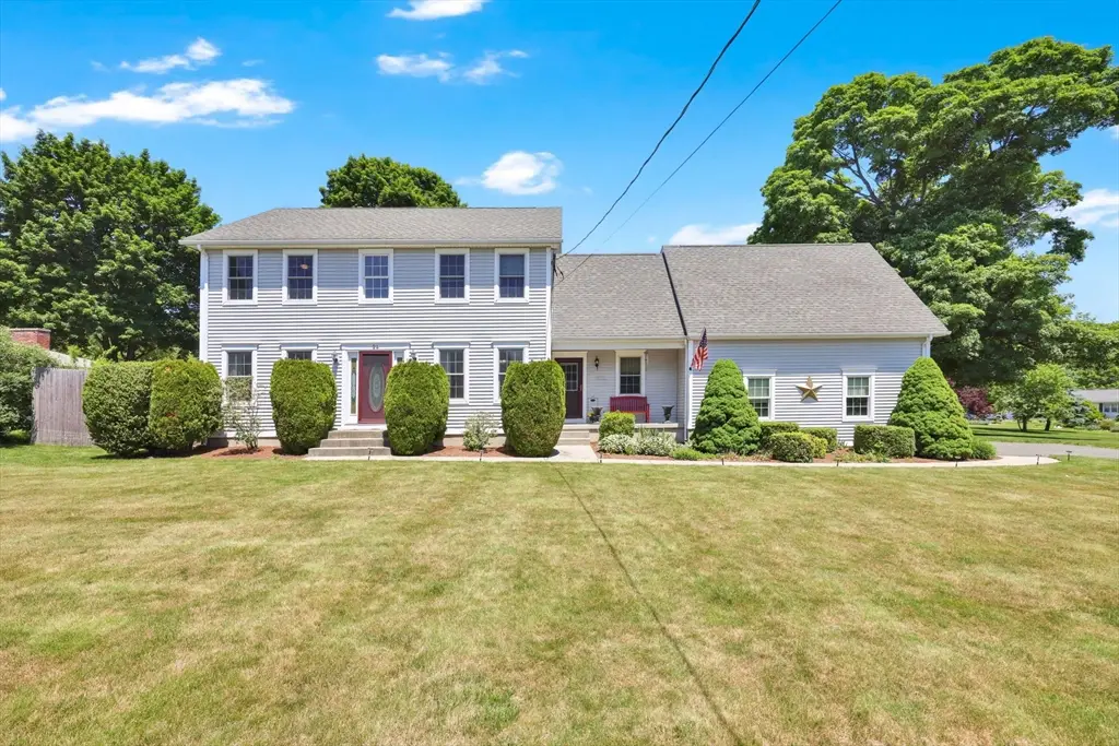 94 Meadowbrook Rd, East Longmeadow, MA 01028 - #1