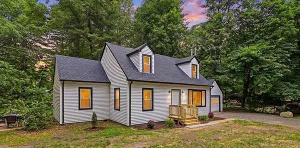 26 Wood Rd Ext, Westfield, MA 01085
