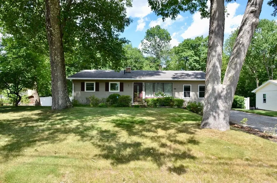 1617 Providence Rd, Northbridge, MA 01534 - #3