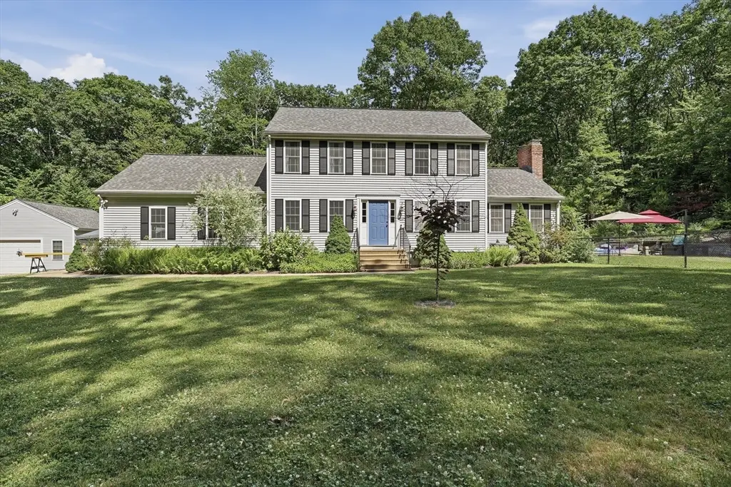 115 Hunter Road, Uxbridge, MA 01569 - #1