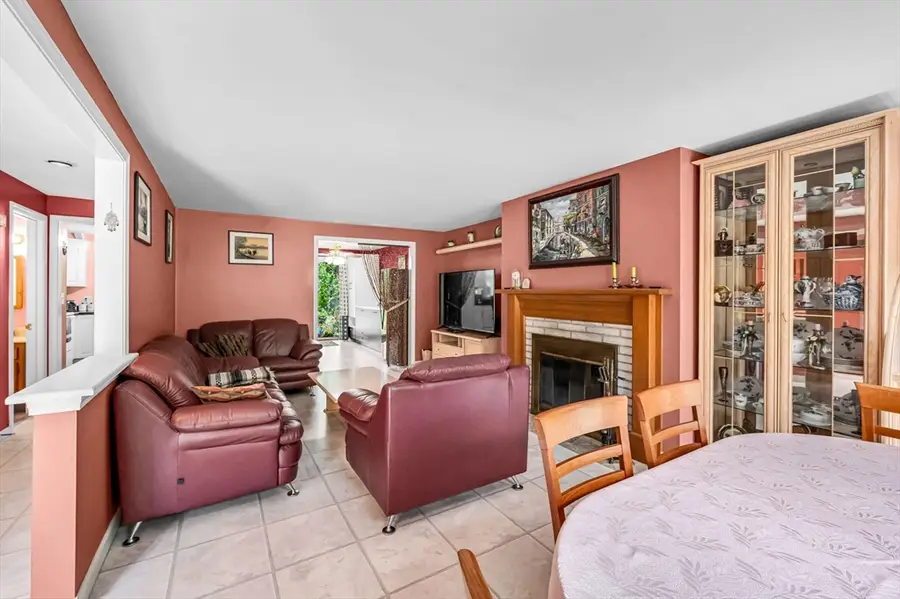 19 Mansion Woods Drive #A, Agawam, MA 01001 - #2