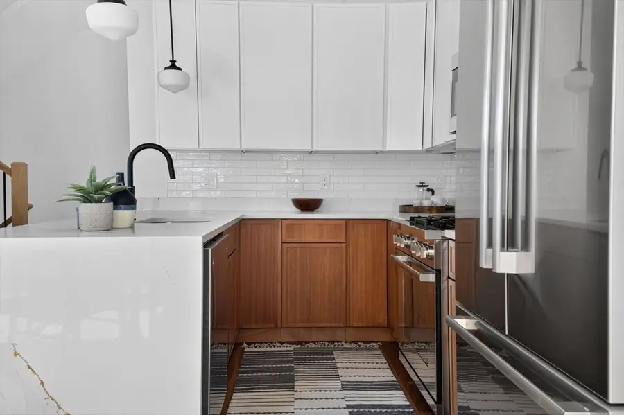 37 Kingston St #R, Somerville, MA 02144 - #3