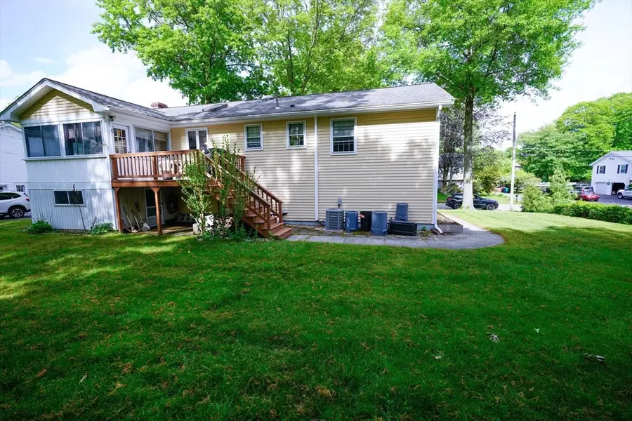 17 Old Farm Rd, Reading, MA 01867 - #3