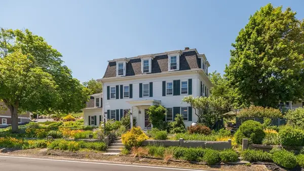 84 Granite St #84, Rockport, MA 01966