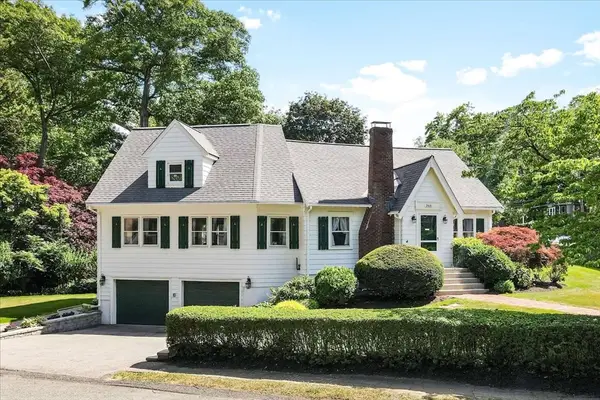 366 Warren St, Needham, MA 02492