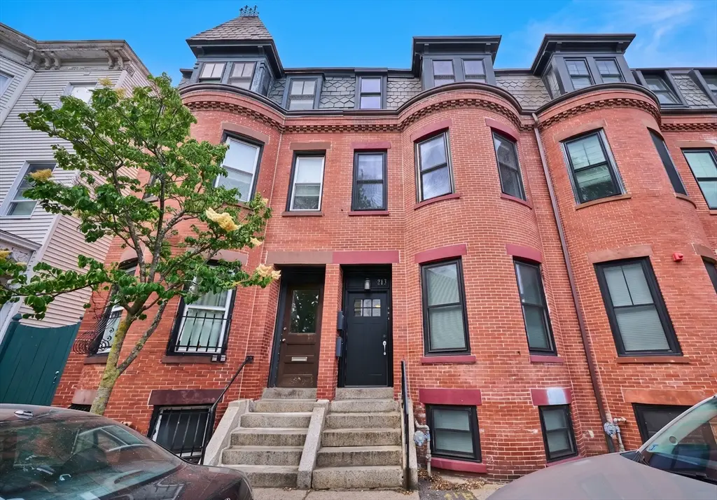 213 Green St #2, Cambridge, MA 02139 - #1