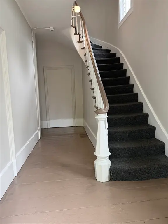 37 Oak Ave, Worcester, MA 01605 - #3