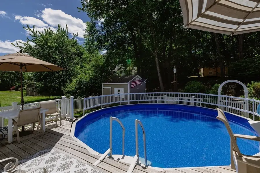 98 Randolph St, Weymouth, MA 02190 - #3