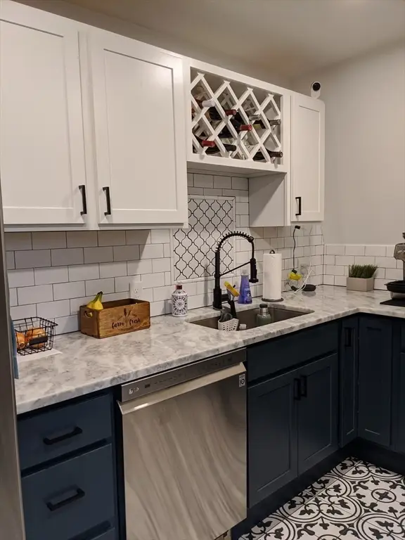 7 Howard Ave, Attleboro, MA 02703 - #3