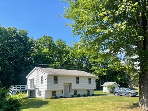 4 Elm Ct, Hatfield, MA 01038