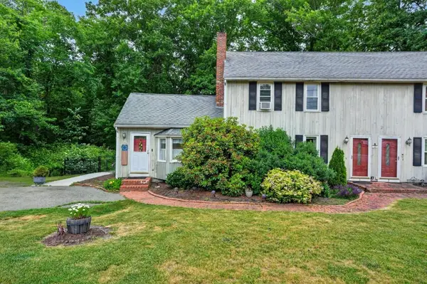 47A George Street #A, Plainville, MA 02762