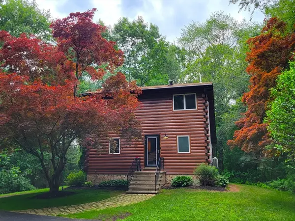 46 Karen Lee Ln, Tewksbury, MA 01876