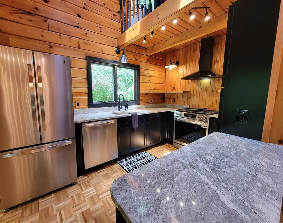 46 Karen Lee Ln, Tewksbury, MA 01876 - #3