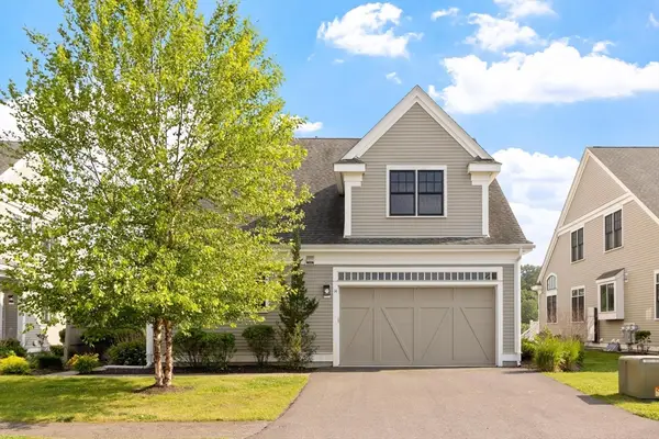 14 Millstone Dr, Sherborn, MA 01770