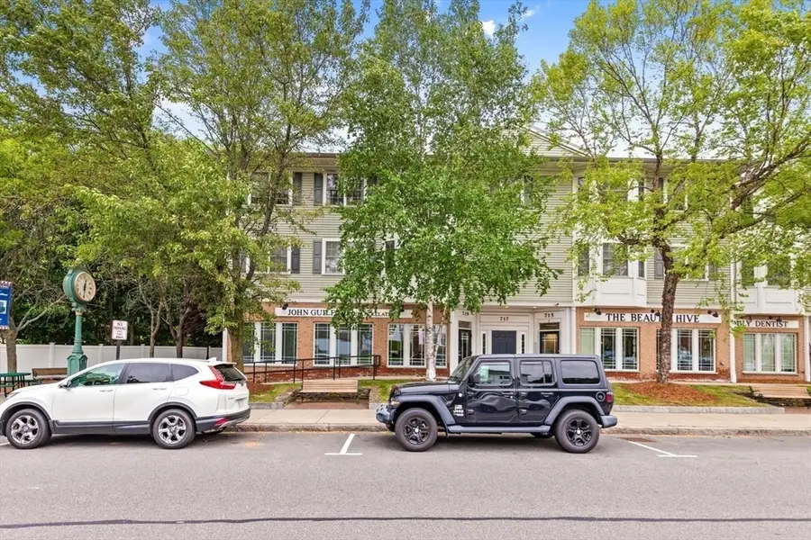717 Washington St #E, Canton, MA 02021 - #2