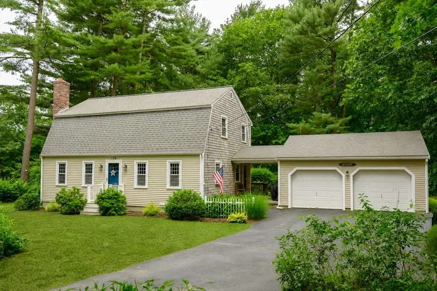 136 Elmer St, Pembroke, MA 02359 - #2