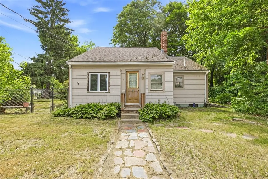 2 Hillwood Ave, Stoughton, MA 02072 - #1