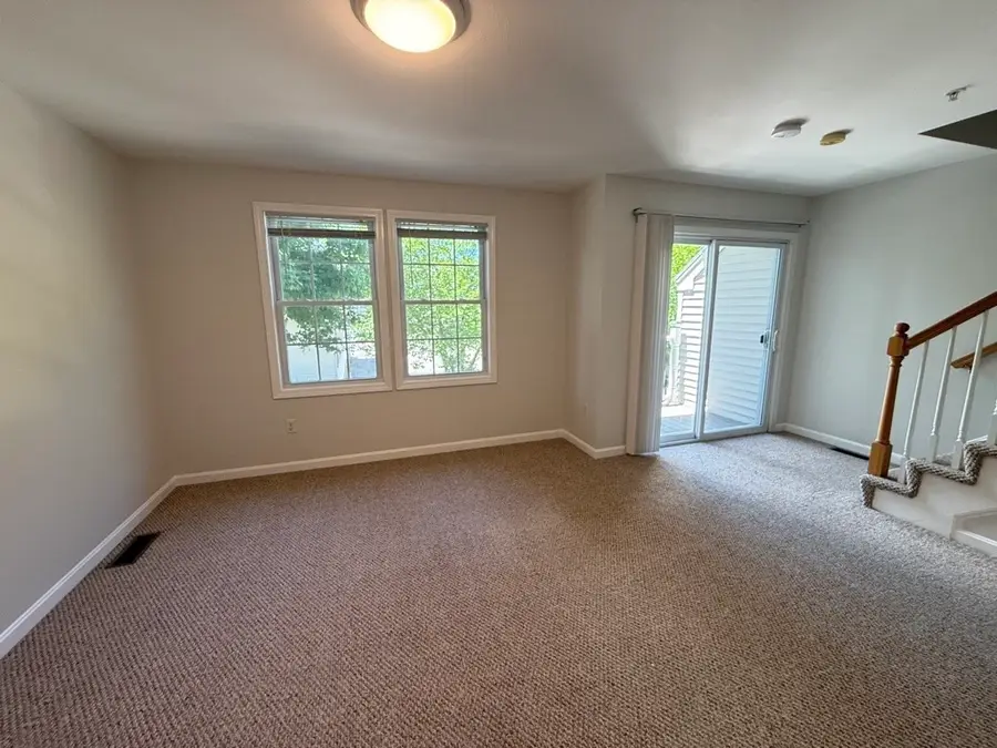 85 Fort Hill Ave #3, Lowell, MA 01852 - #3
