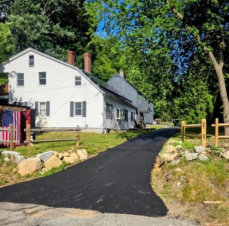 38 West Elm St, Townsend, MA 01474 - #1
