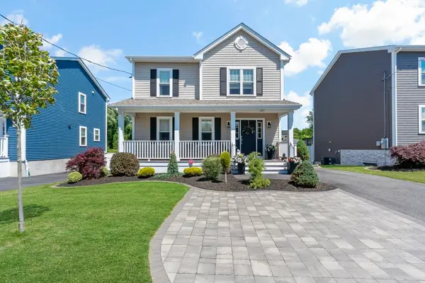 670 Bay St, Fall River, MA 02724