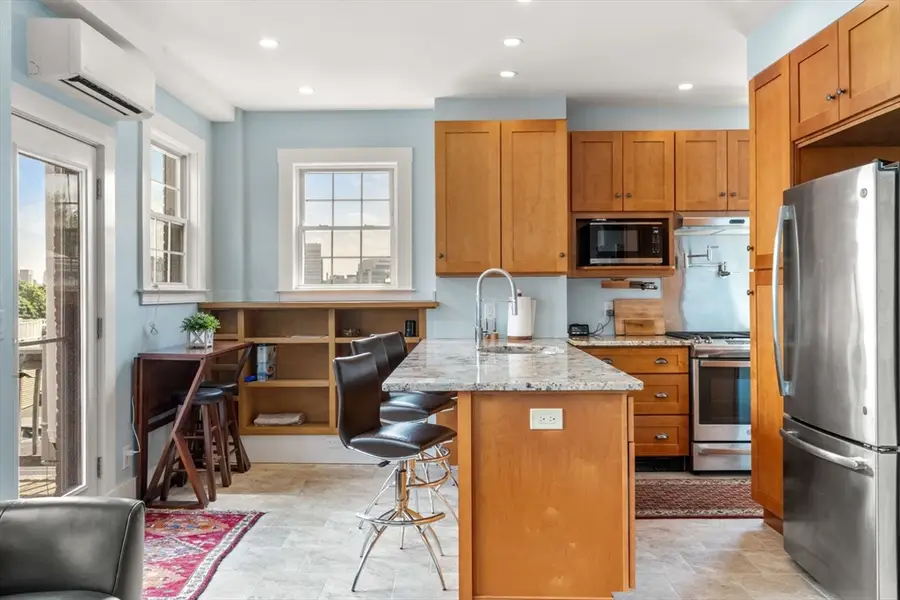 35 Mead St #3, Boston, MA 02129 - #3