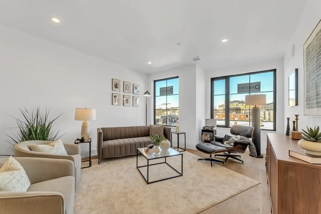34 Oak Street #103, Boston, MA 02136 - #1