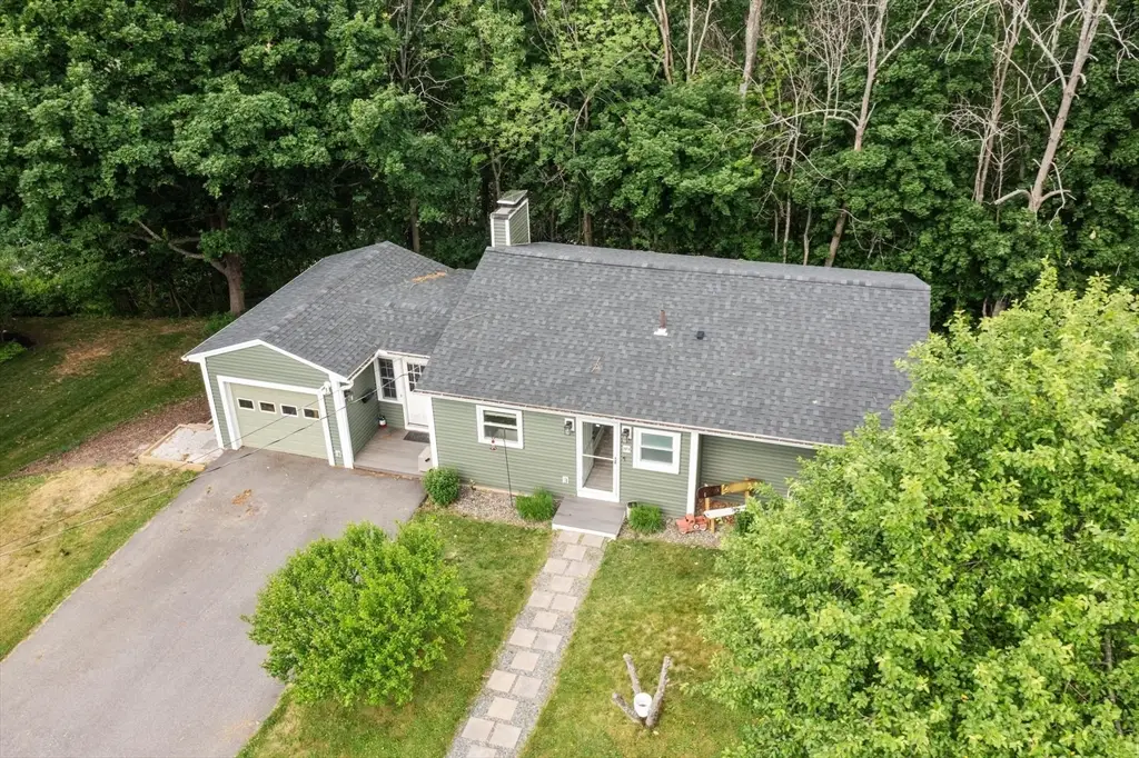 89 Jonathan St, Gardner, MA 01440 - #1