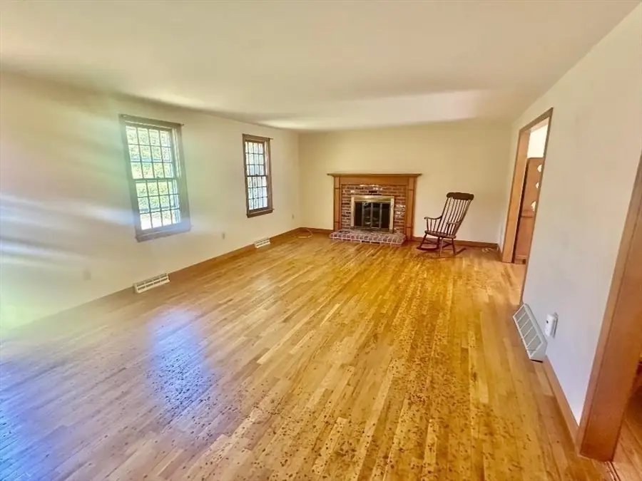 9 Captain Phillips Rd, Harwich, MA 02645 - #3