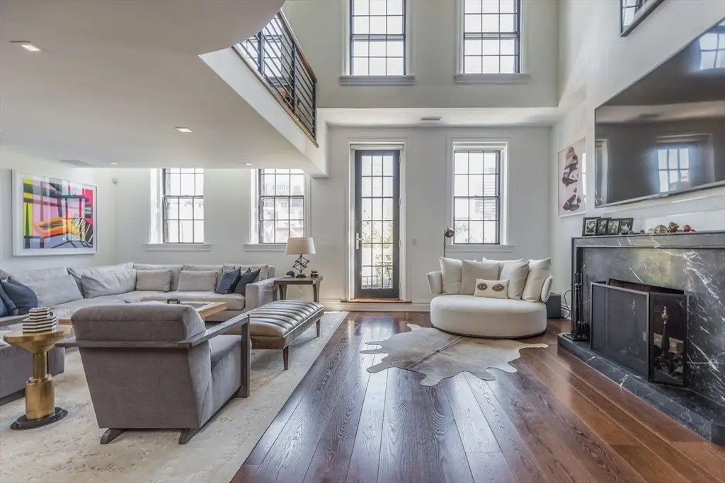 205 Commonwealth Ave #PH, Boston, MA 02116 - #1