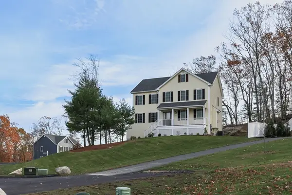 15 Oriole Dr, Groton, MA 01450
