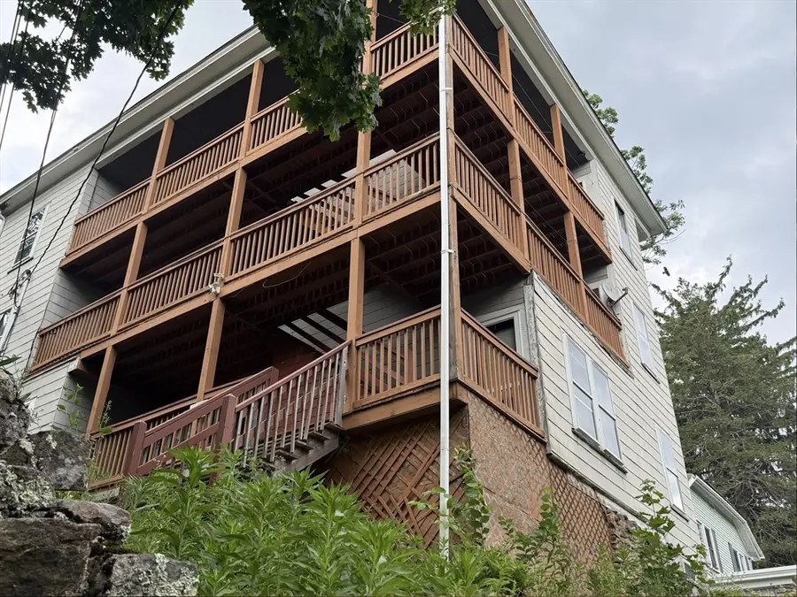 127 Cliff St, Southbridge, MA 01550 - #2