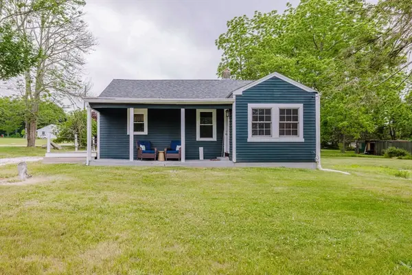 1500 Crandall Rd, Tiverton, RI 02878
